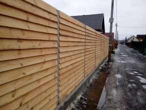 Деревянный забор елочка 150 метров фото в Октябрьском